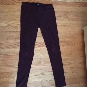 Maroon leggings